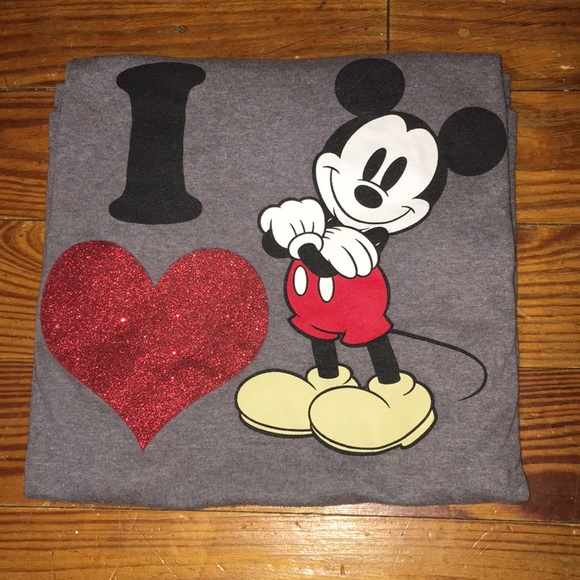 Disney Tops - Mickey Mouse t shirt